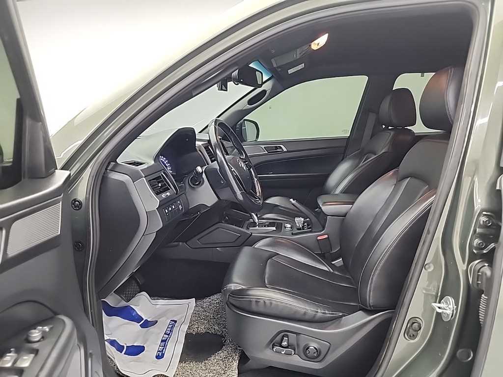 Ssangyong Rexton - Vista 11