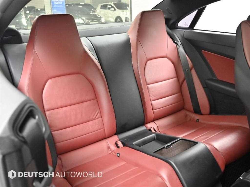 Mercedes Benz E class - Vista 12