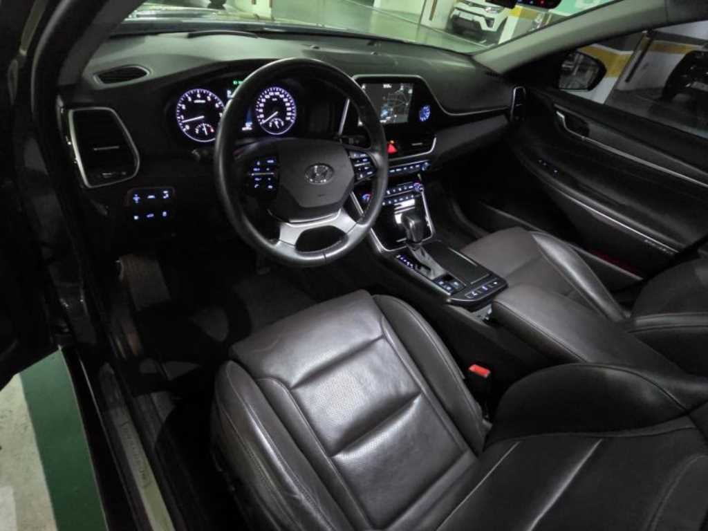 HYUNDAI Grandeur - Vista 9