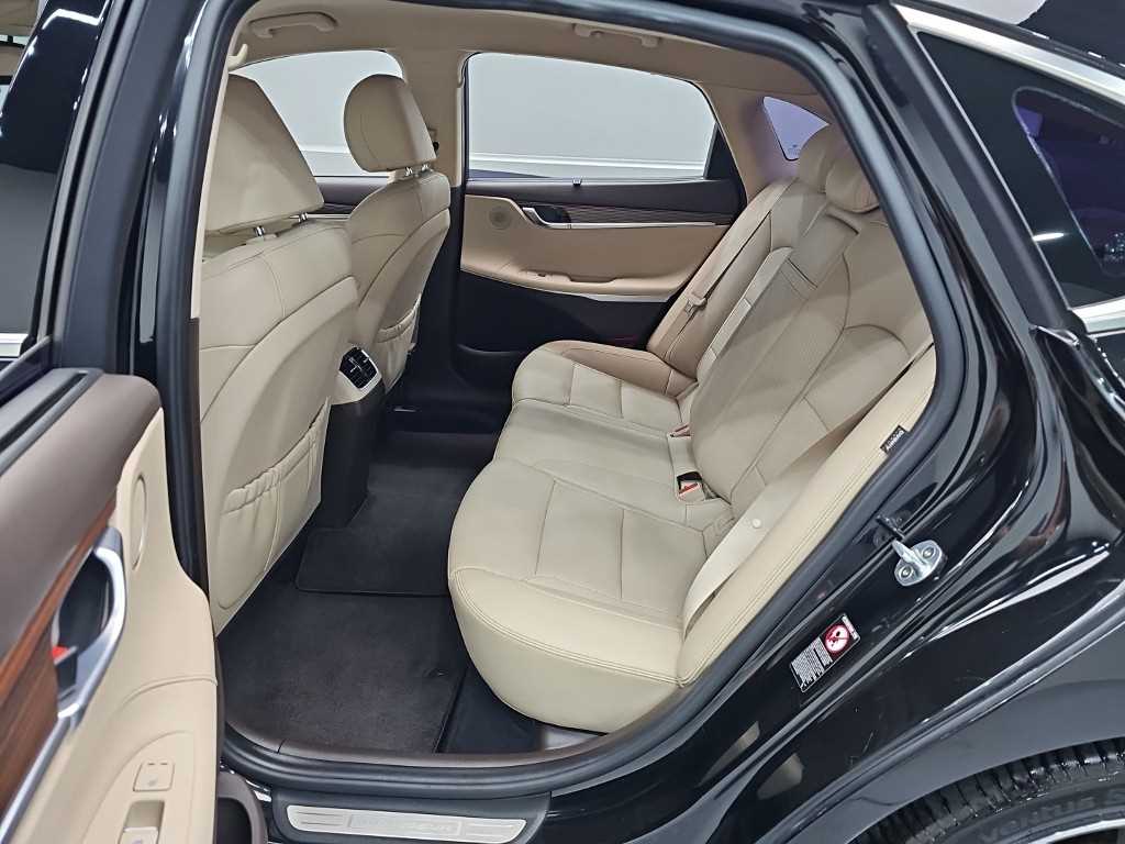 HYUNDAI Grandeur - Vista 12