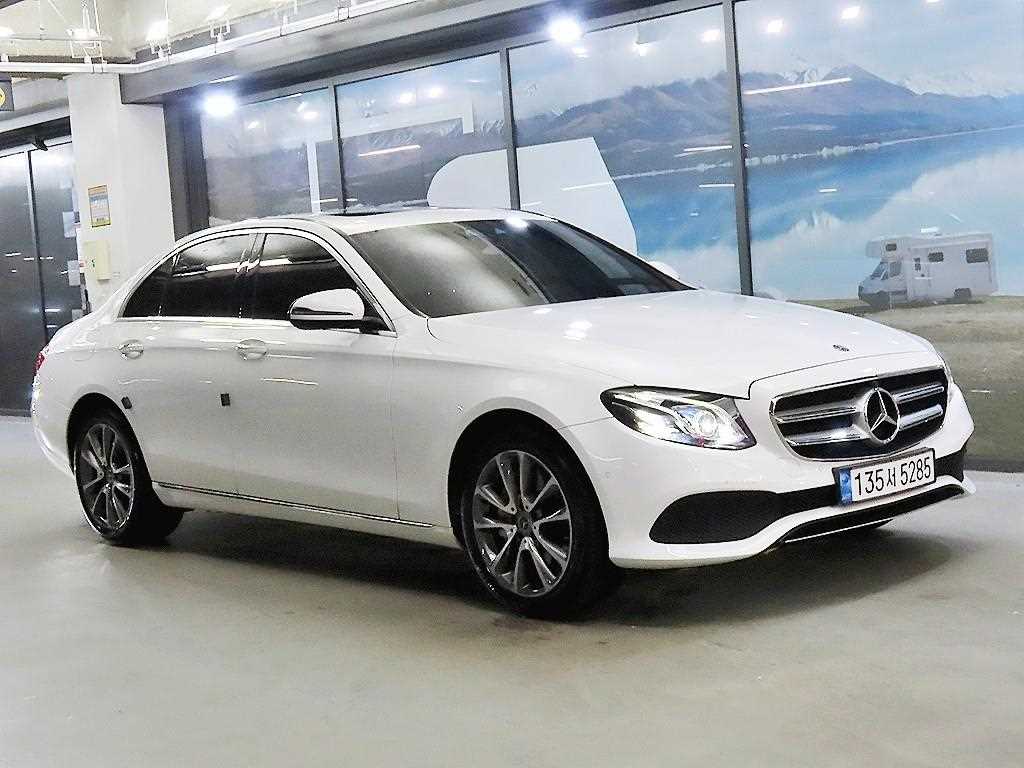 Mercedes Benz E class 2019 Blanco - Importación desde Corea - HF Imports Iquique - Foto 1