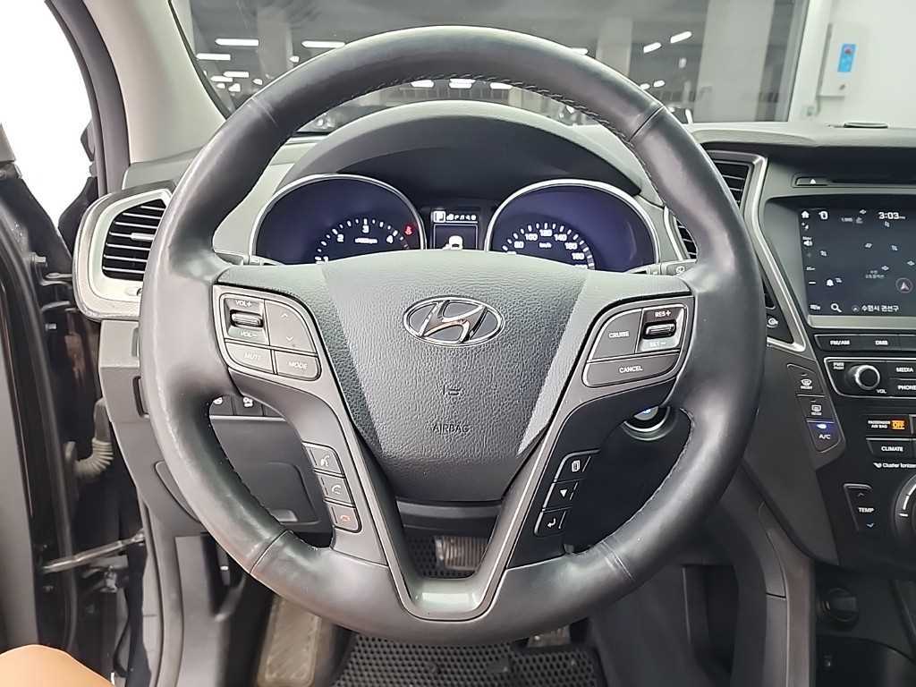 HYUNDAI Santa Fe - Vista 9