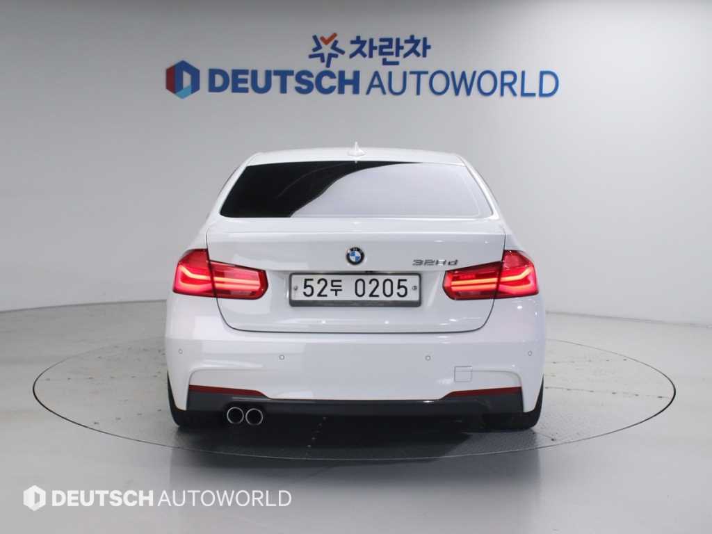 BMW 3 series - Vista 4