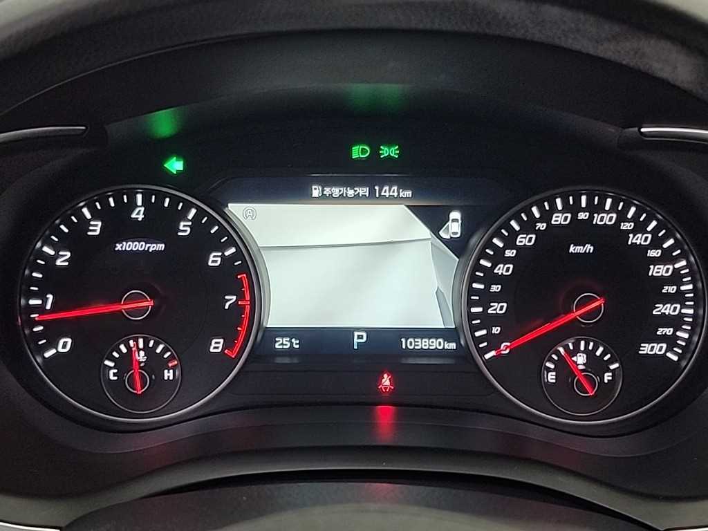 KIA Stinger - Vista 6