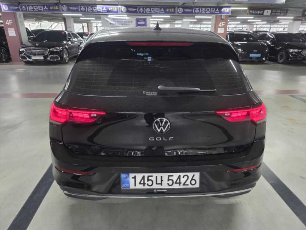 Volkswagen Golf - Vista 2