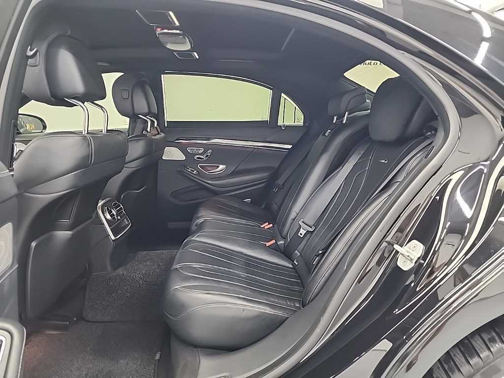 Mercedes Benz S Class - Vista 12