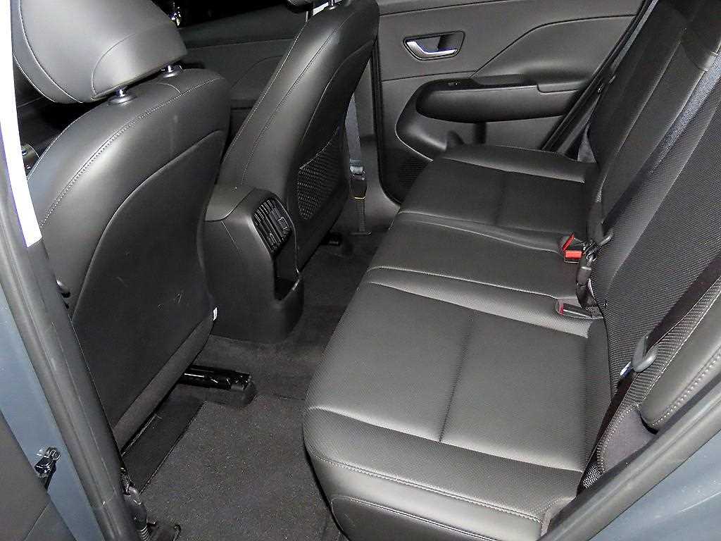HYUNDAI Kona - Vista 7