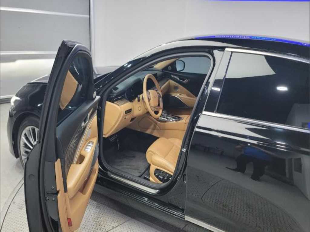 KIA K9 - Vista 8