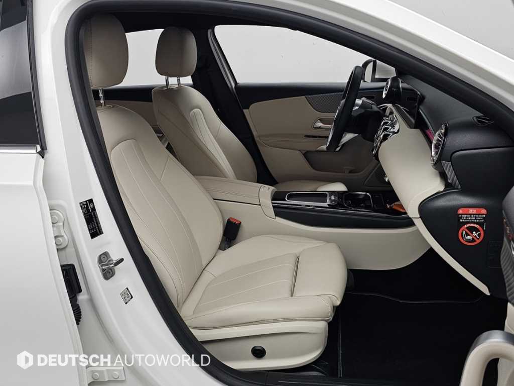Mercedes Benz A Class - Vista 10