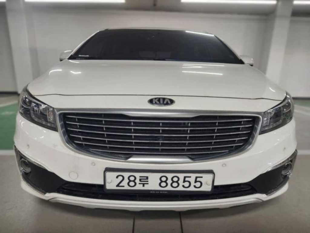 KIA Carnival 2016 Blanco - Importación desde Corea - HF Imports Iquique - Foto 1