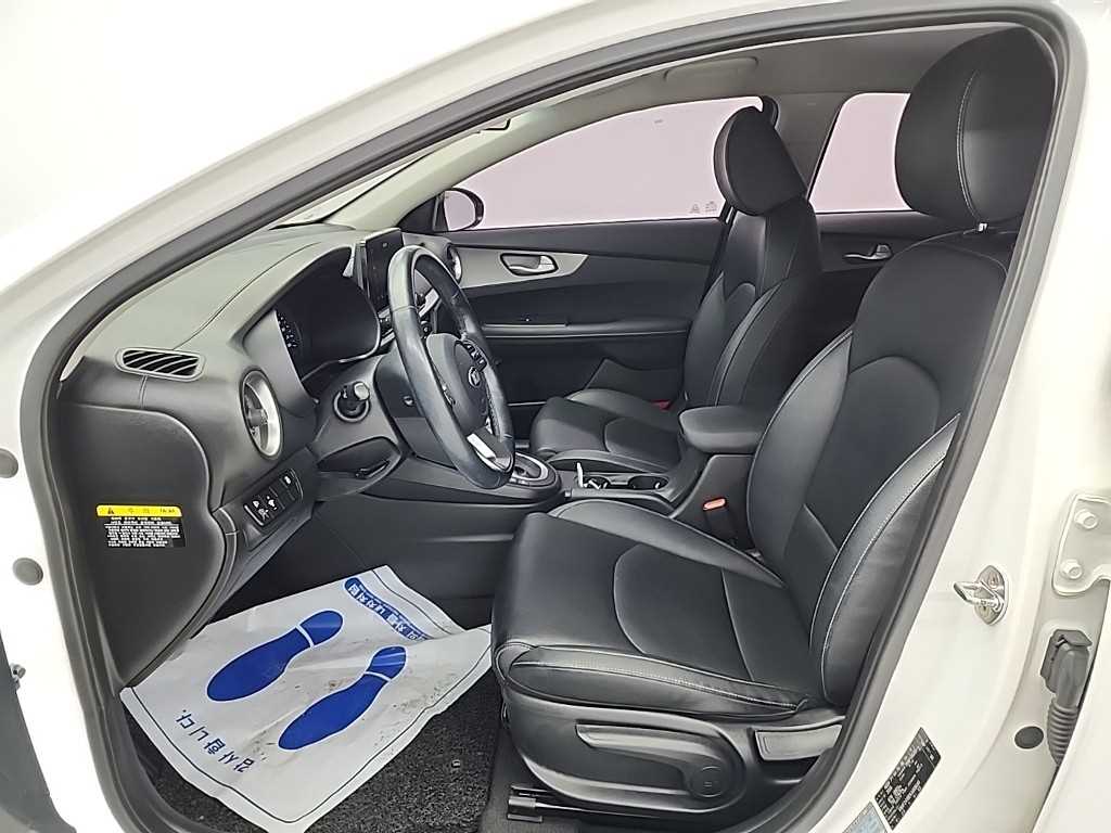 KIA K3 - Vista 11