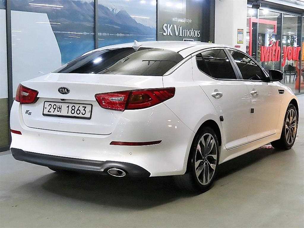 KIA K5 - Vista 4
