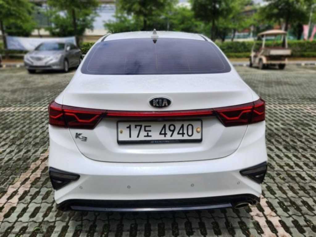 KIA K3 - Vista 3