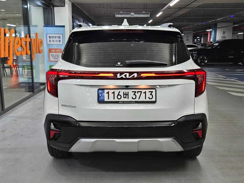 KIA Seltos - Vista 6