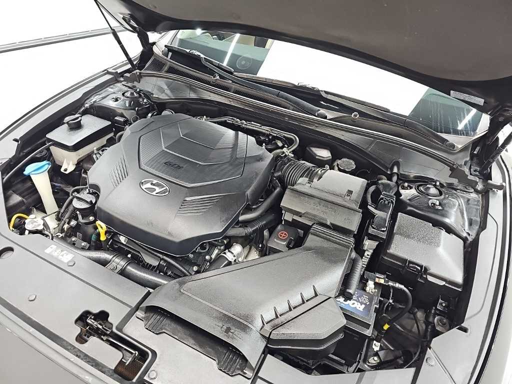 HYUNDAI Grandeur - Vista 5