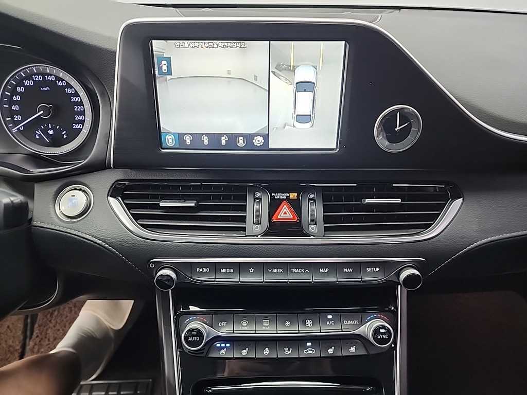 HYUNDAI Grandeur - Vista 10