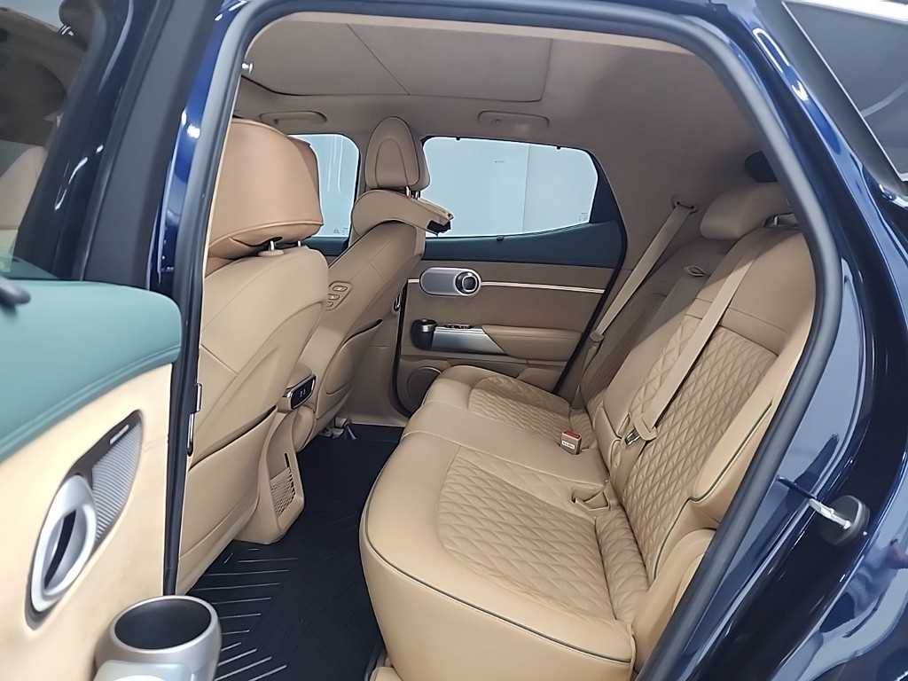 Genesis GV60 - Vista 12