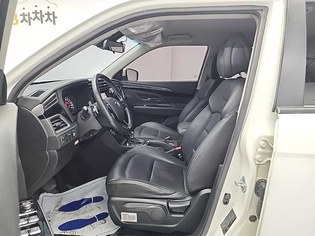 Ssangyong Korando - Vista 11