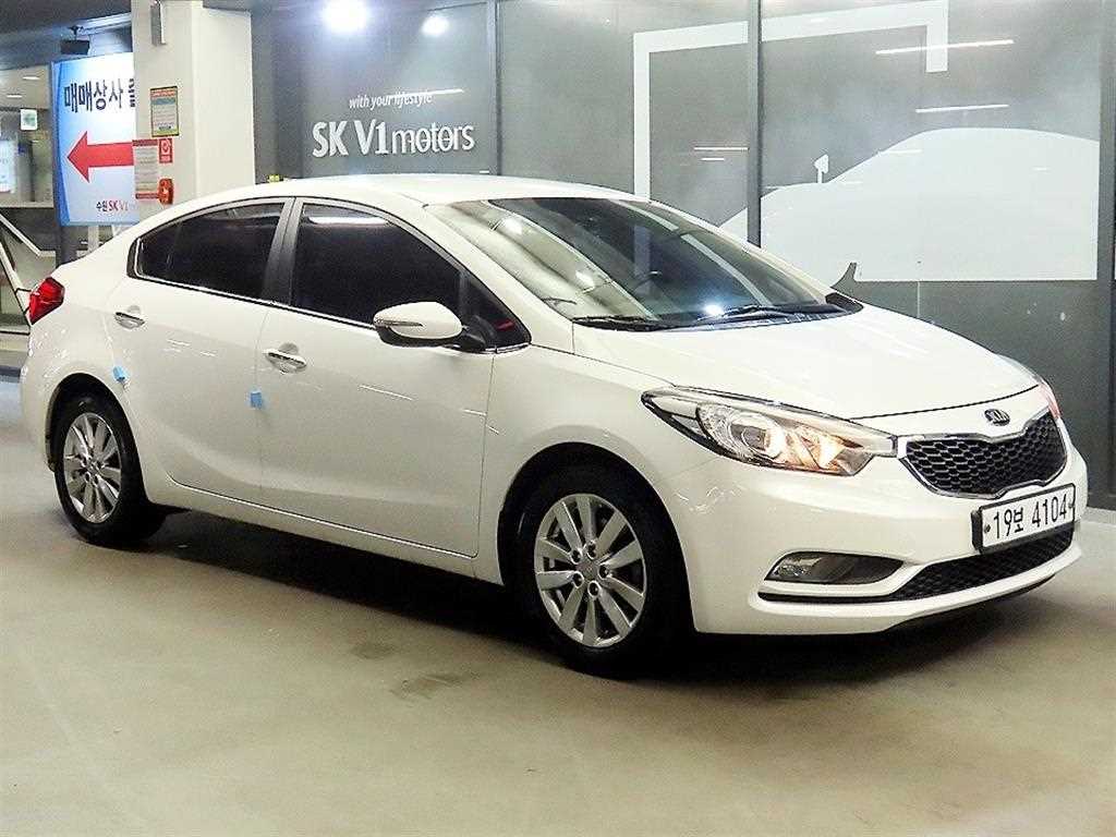 KIA K3 2014 Blanco - Importación desde Corea - HF Imports Iquique - Foto 1