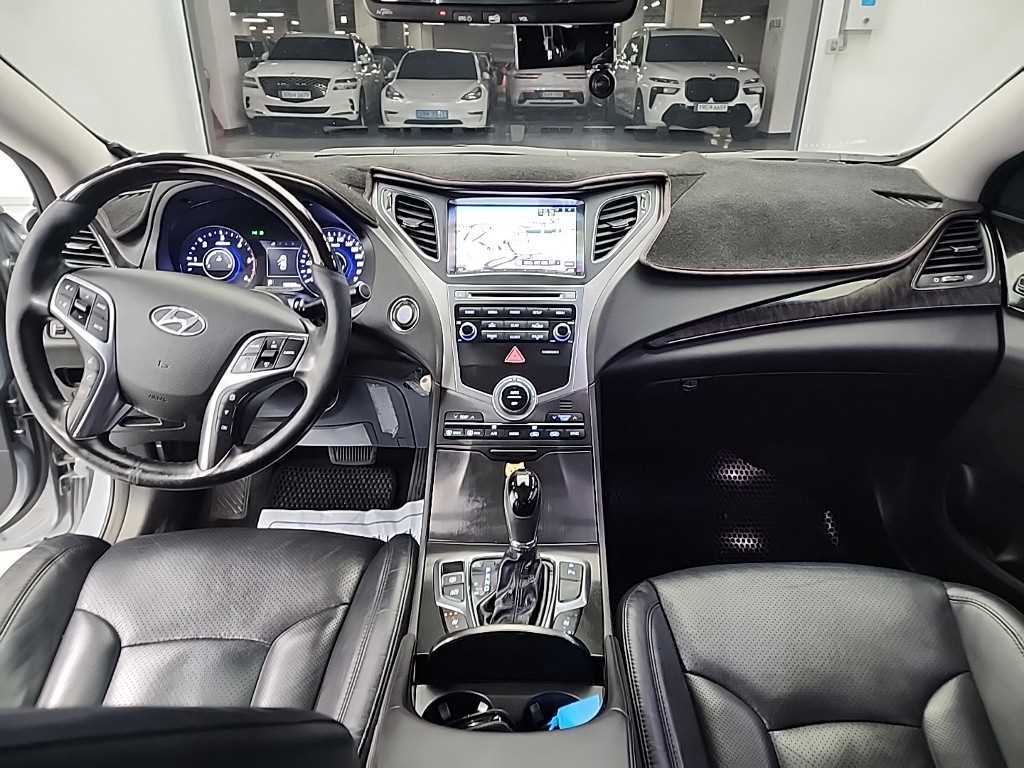 HYUNDAI Grandeur - Vista 7