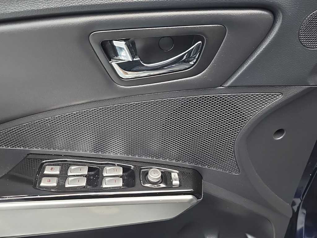 Ssangyong Tivoli 2015 Azul - Importación desde Corea - HF Imports Iquique - Foto 16
