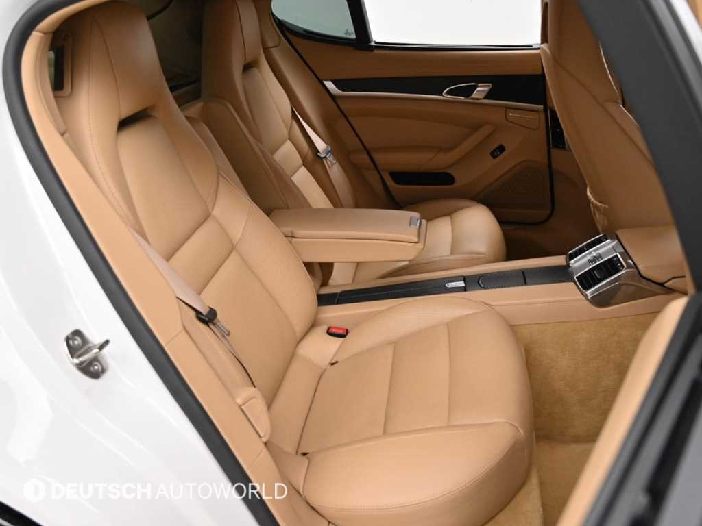 Porsche Panamera - Vista 12