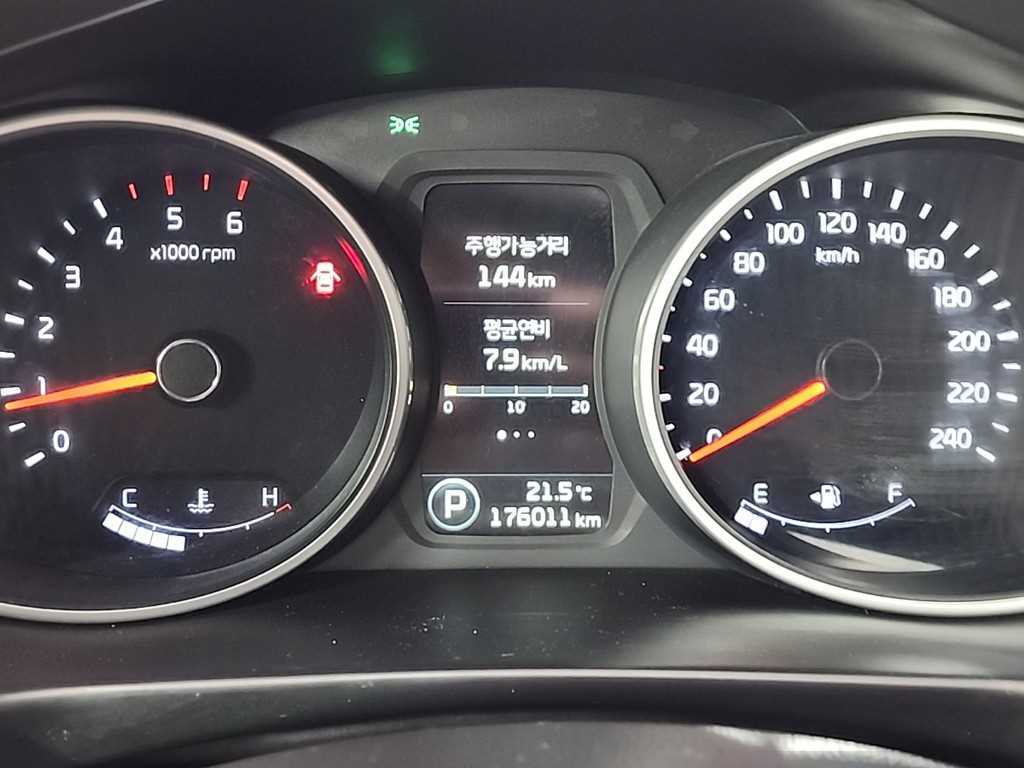 KIA Sportage - Vista 6