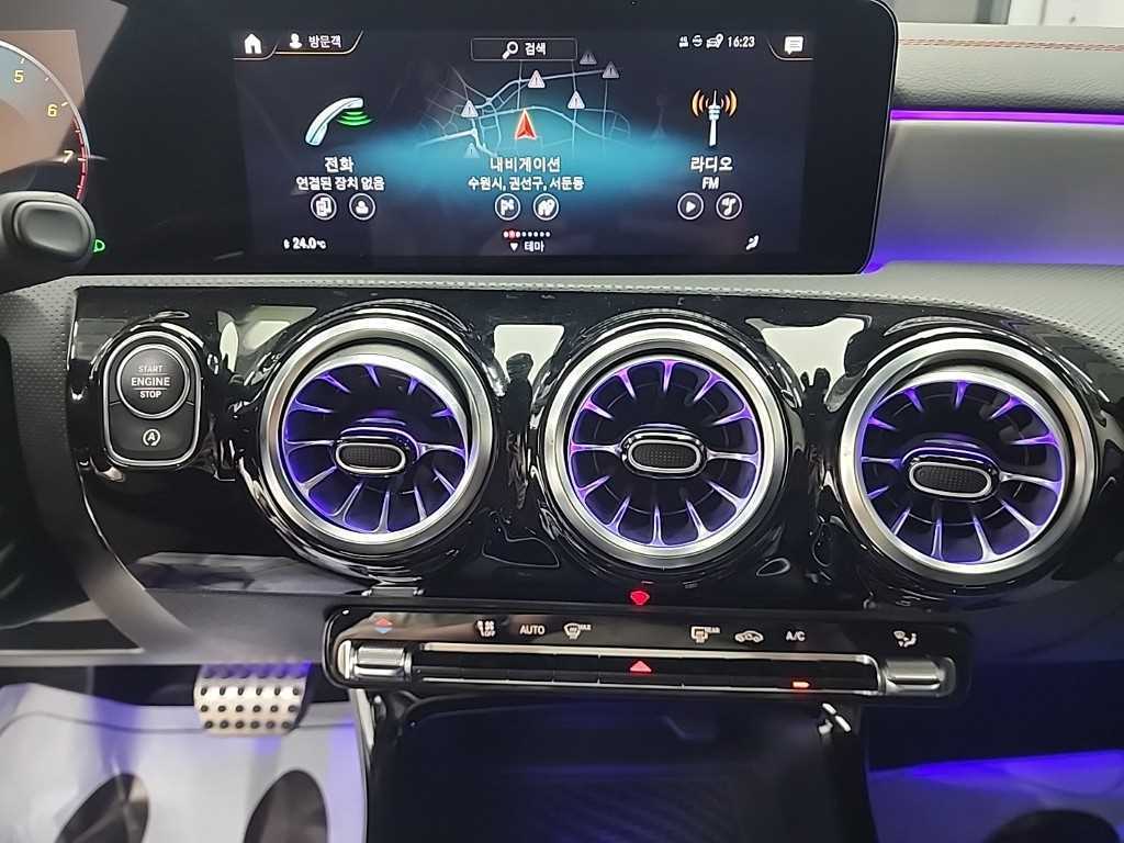 Mercedes Benz CLA Class - Vista 10