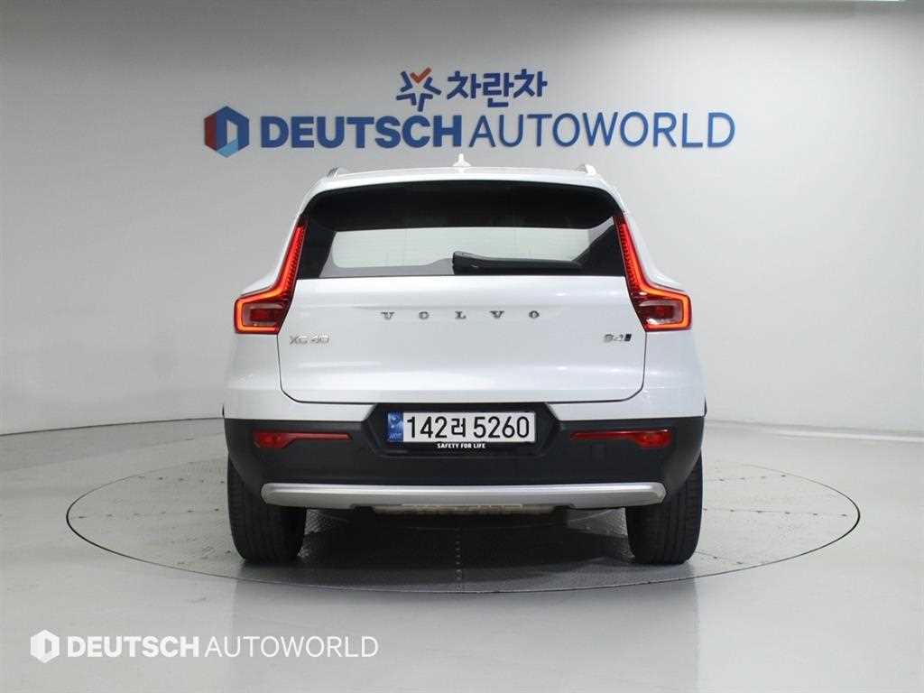 Volvo XC40 - Vista 4