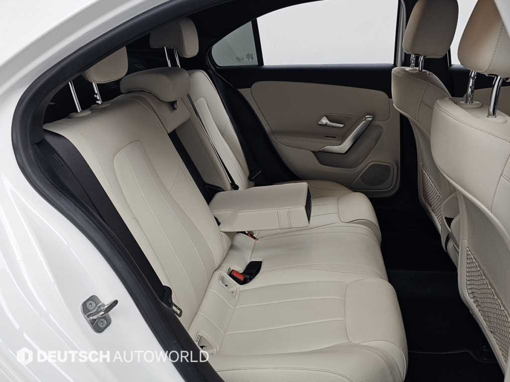Mercedes Benz A Class - Vista 12