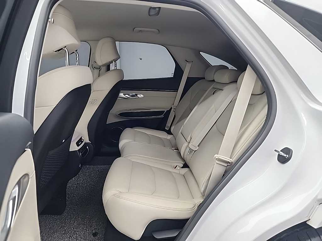 Genesis GV70 - Vista 12