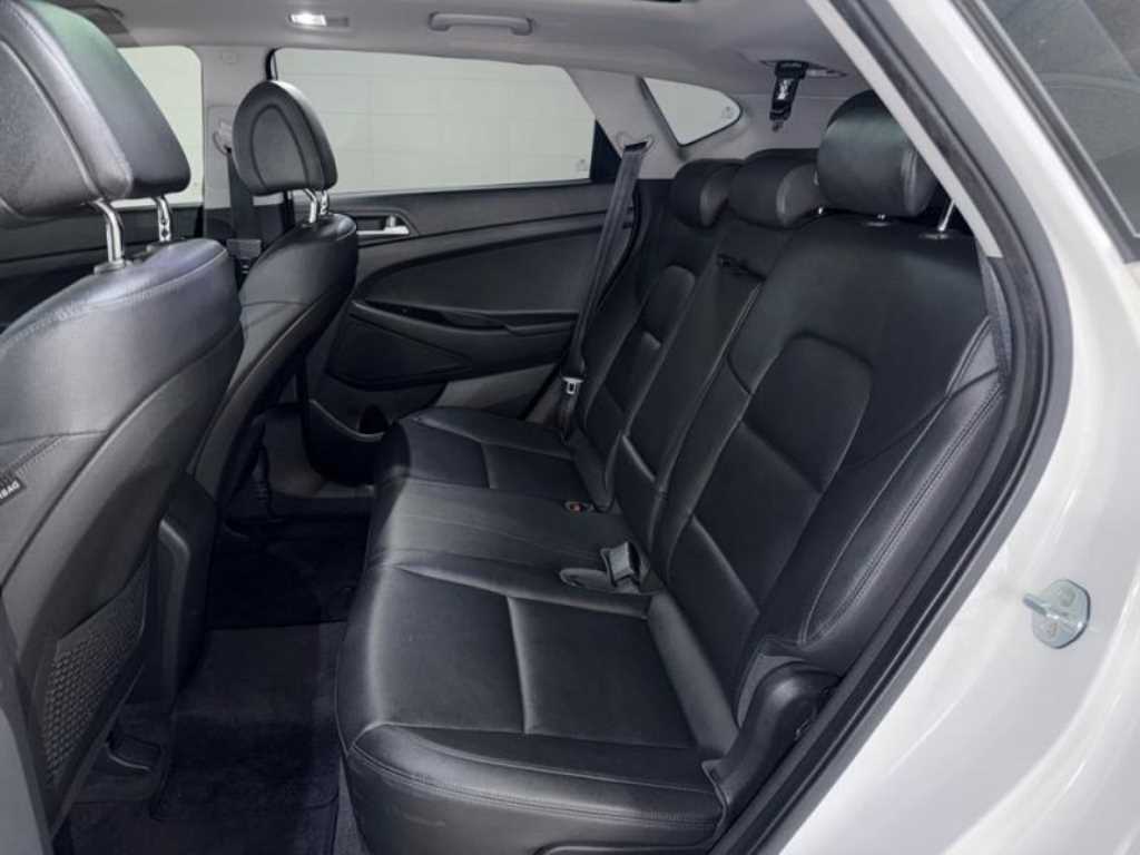 HYUNDAI Tucson - Vista 7
