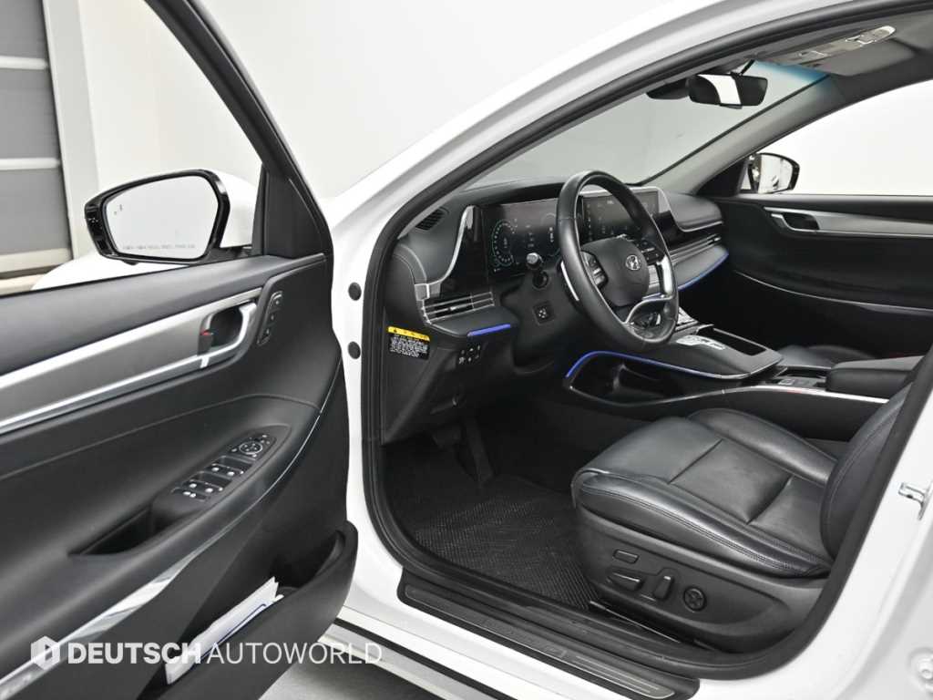 HYUNDAI Grandeur - Vista 11