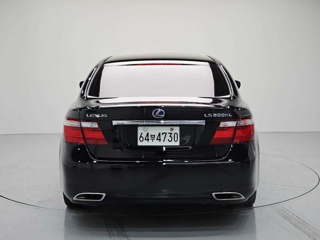 Lexus LS - Vista 3