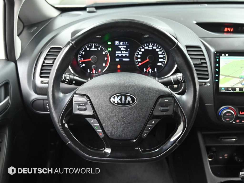 KIA K3 2016 Blanco - Importación desde Corea - HF Imports Iquique - Foto 15
