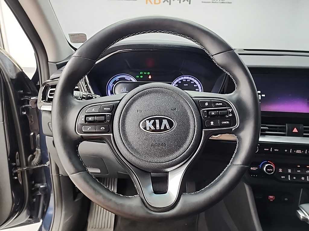KIA Niro - Vista 9