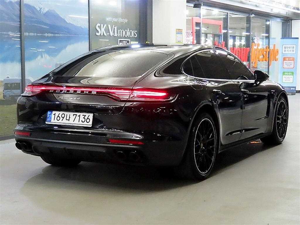 Porsche Panamera - Vista 4