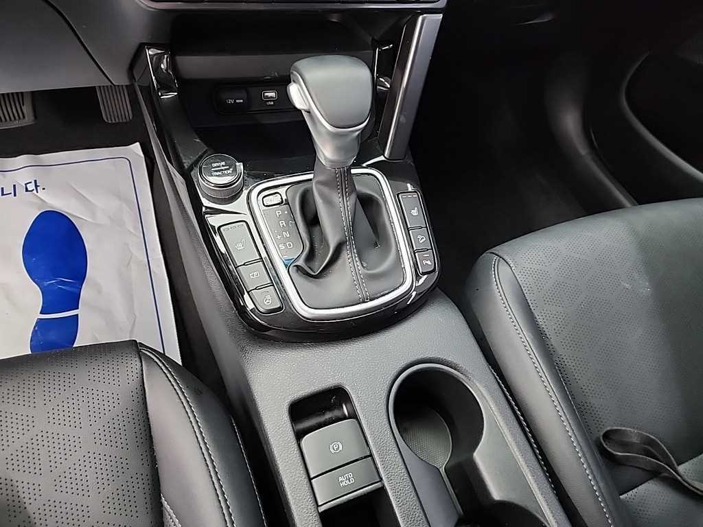 KIA Seltos - Vista 8