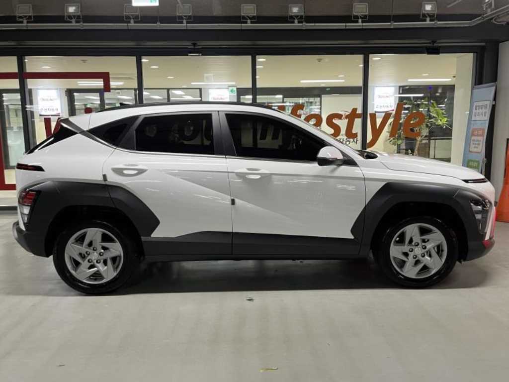 HYUNDAI Kona - Vista 3