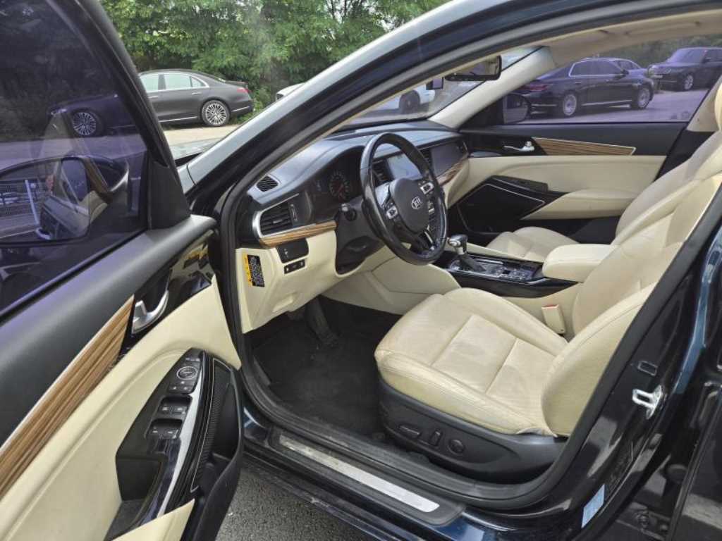 KIA K7 - Vista 3