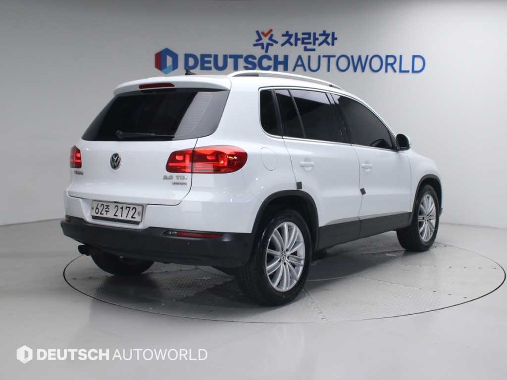 Volkswagen Tiguan - Vista 2