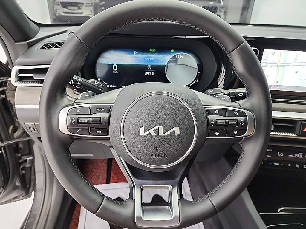 KIA K5 - Vista 9