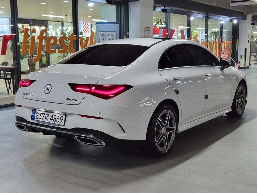 Mercedes Benz CLA Class - Vista 4