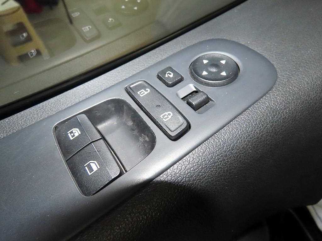 HYUNDAI Staria 2023 - Importación desde Corea - HF Imports Iquique - Foto 13