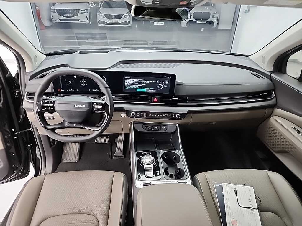 KIA Carnival - Vista 7