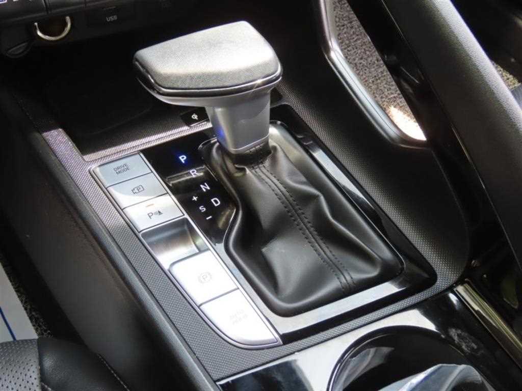 HYUNDAI Avante - Vista 6