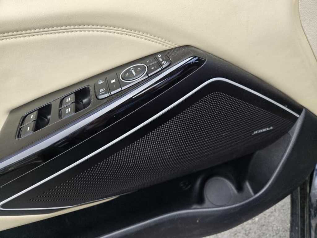 KIA K7 - Vista 9