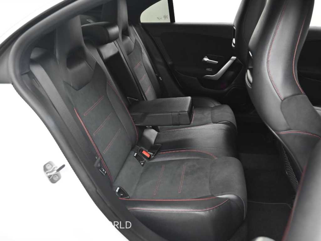 Mercedes Benz CLA Class - Vista 12