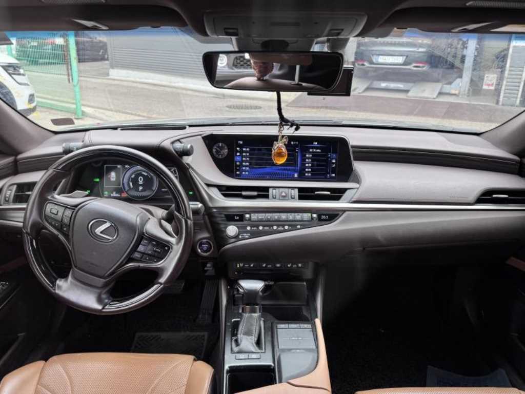 Lexus ES - Vista 9