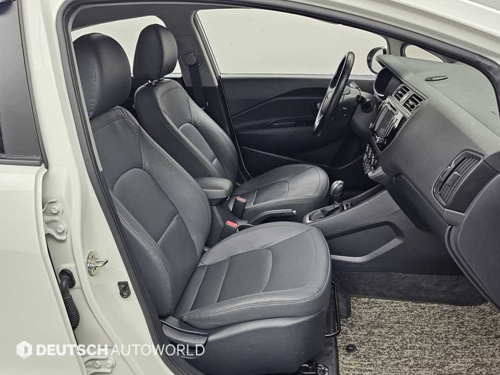 KIA Pride - Vista 10